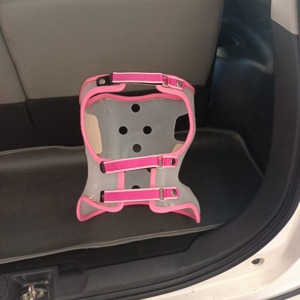 Alat Untuk Kelainan Tulang Belakang yang Membutuhkan Alat Bantu Solusi dan Cara Mengatasinya