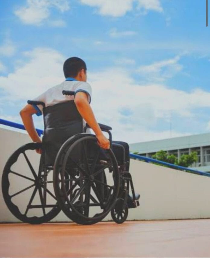 KECACATAN FISIK BUKANLAH PENGHALANG MERAIH KESUKSESAN KERJA